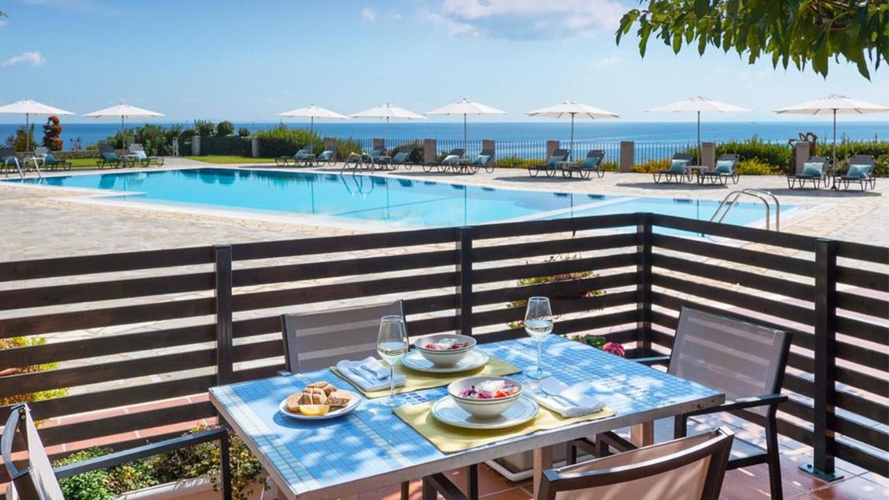 Blue Jasmine Hotel Skala  Bagian luar foto